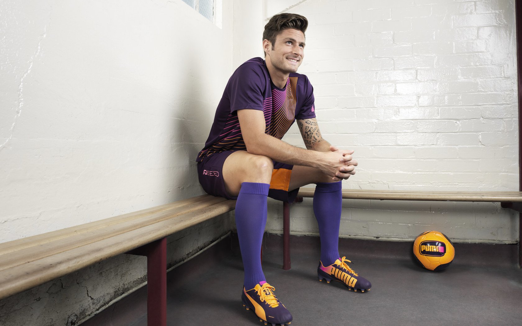 五大联赛是否推动球员通过站位节奏学习适应战术切换，五大联赛地位