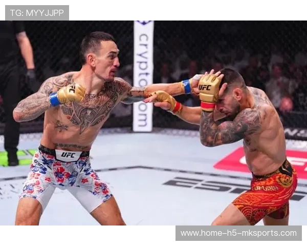 UFC膝撞命中直接终结比赛，瞬间点燃擂台的震撼瞬间