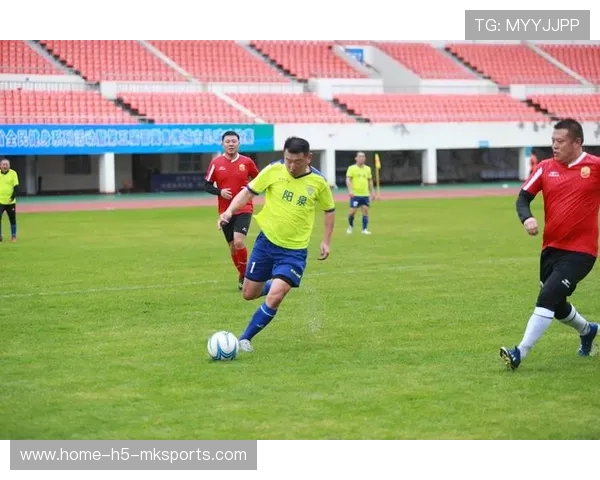 中国足球青少年足球运动热情高涨，中国青少年足球发展路径选择